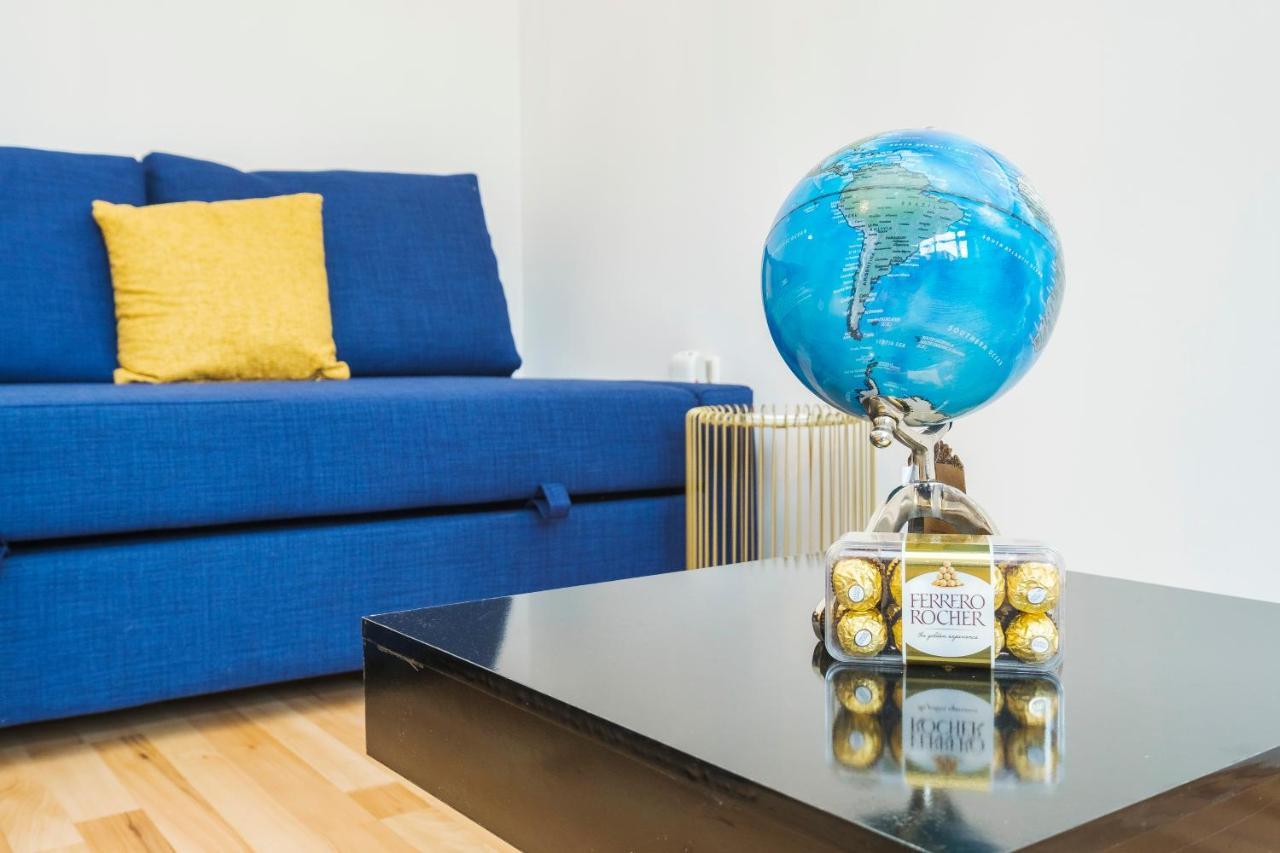 Spacious 3 Bed 1 Bath Hse W Guest Toilet W Parking Near Excel - E16 ロンドン エクステリア 写真